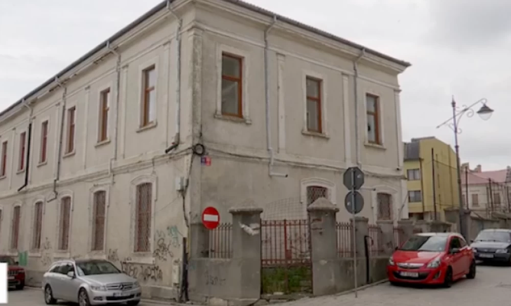 Με χρήματα από το εκπαιδευτικό όργανο του Ερντογάν “σώζουν” ελληνικό σχολείο στη Ρουμανία